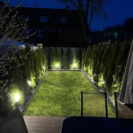 Apartment Ksiezycowy Z Ogrodem- Zoppot