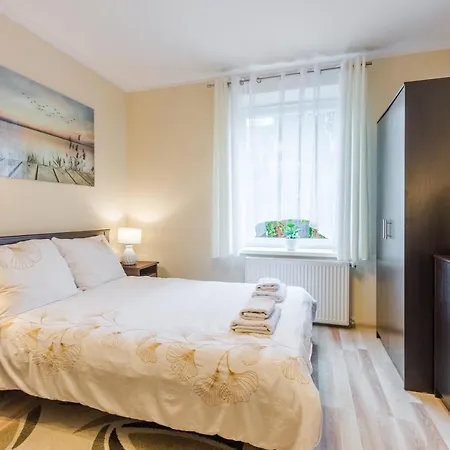 Apartamento Ksiezycowy Z Ogrodem- *
