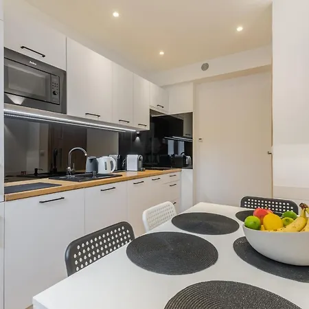 Ksiezycowy Z Ogrodem- * Sopot