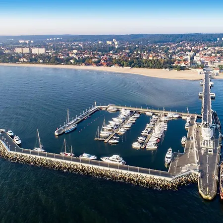 Ksiezycowy Z Ogrodem- Apartamento *